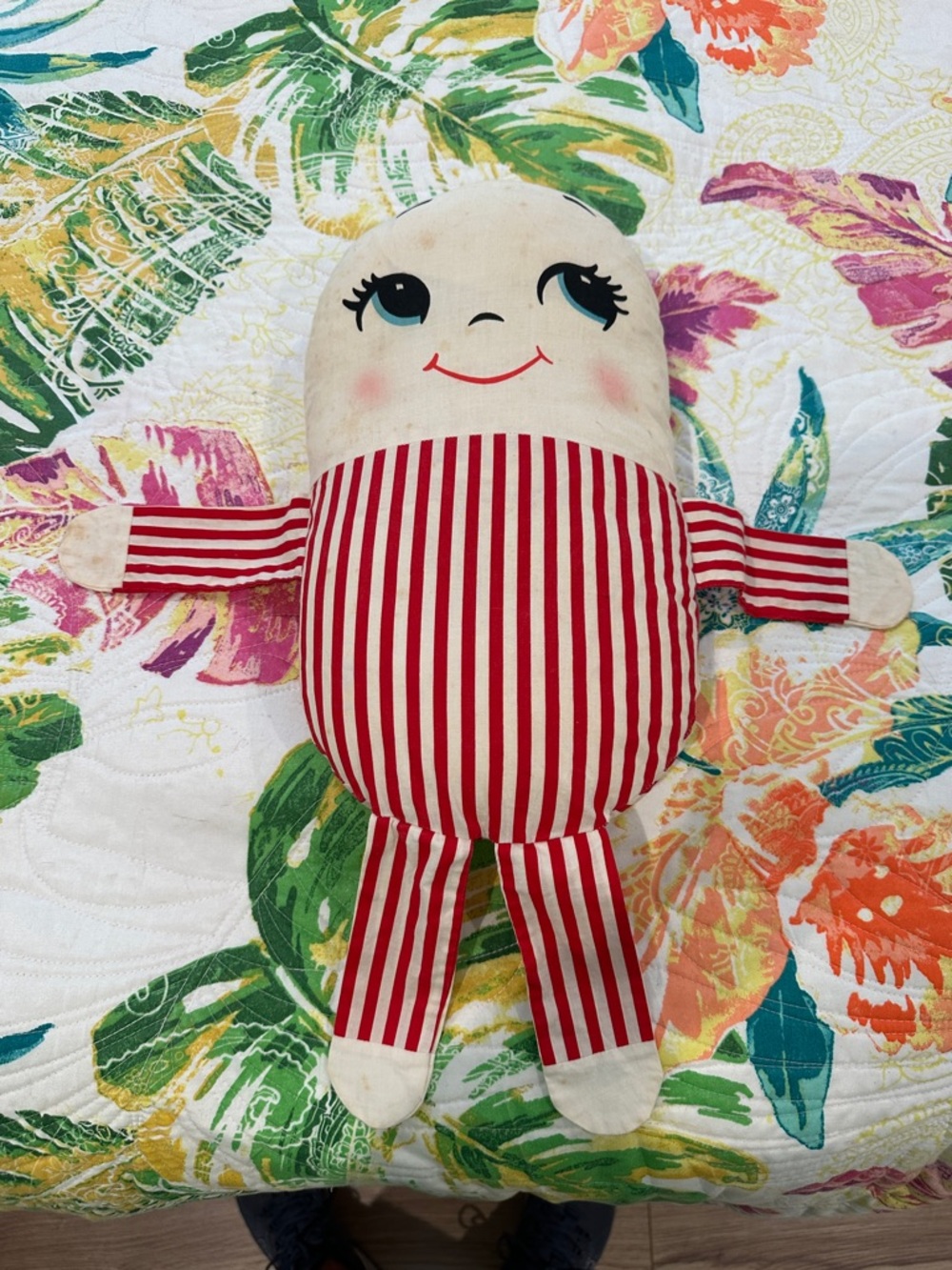 Cumfy Dumfy Vintage Pillow/Doll